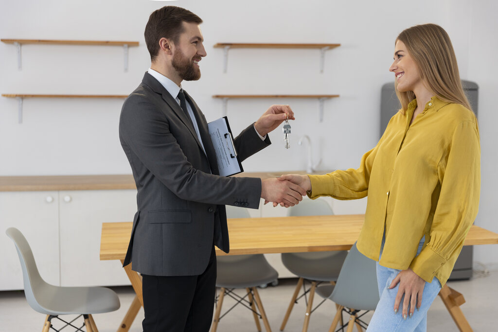 Como abrir uma imobiliária: entenda como funciona esse processo